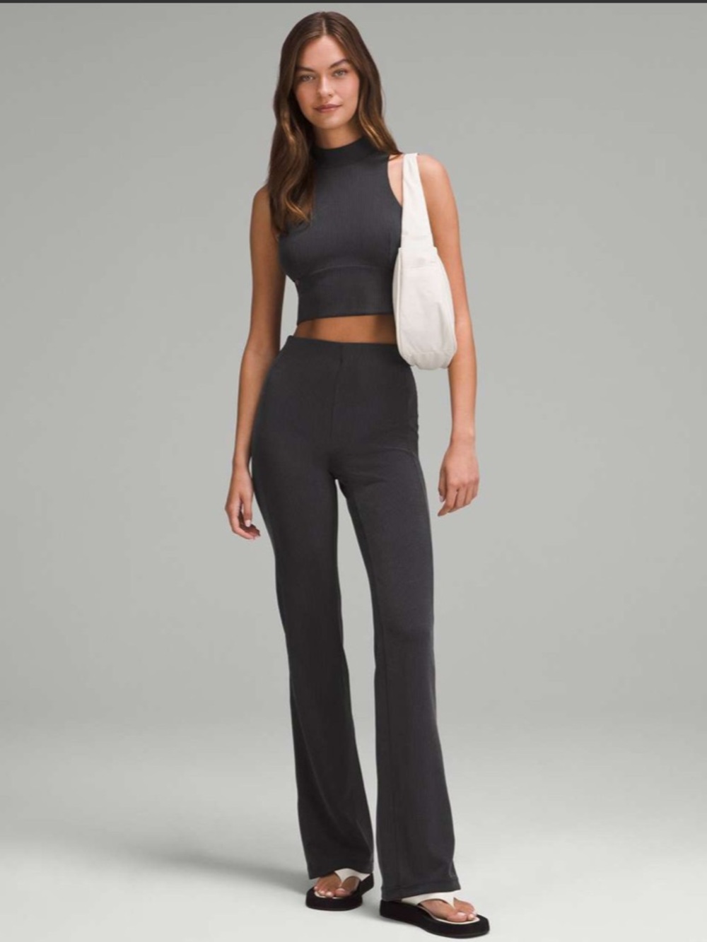 Lululemon Ribbed Softstreme Flared
Pant in Black Size 8 Tall EUC 165 - Picture 1 of 8